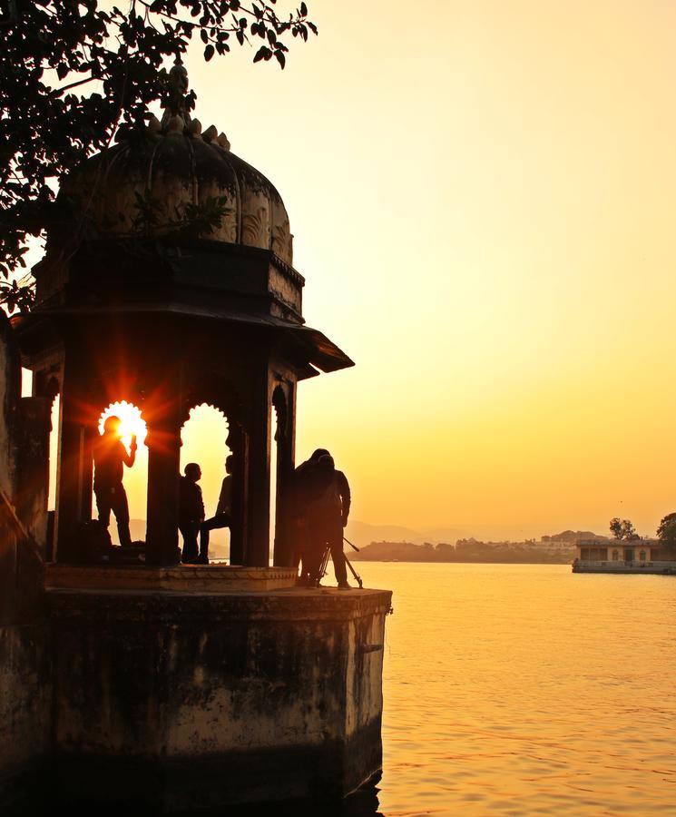 Gypsy Child Lake Hostel Udaipur Kültér fotó