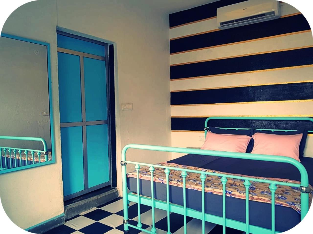 Gypsy Child Lake Hostel Udaipur Kültér fotó
