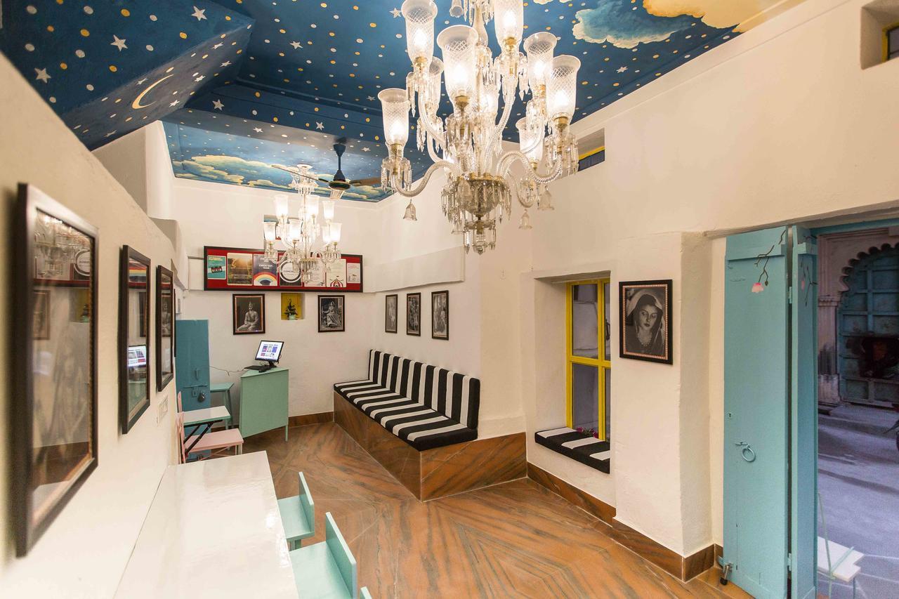 Gypsy Child Lake Hostel Udaipur Kültér fotó