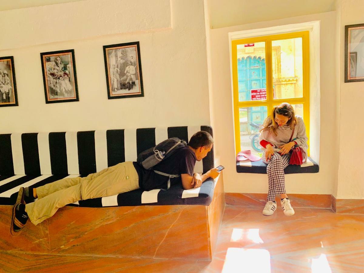 Gypsy Child Lake Hostel Udaipur Kültér fotó