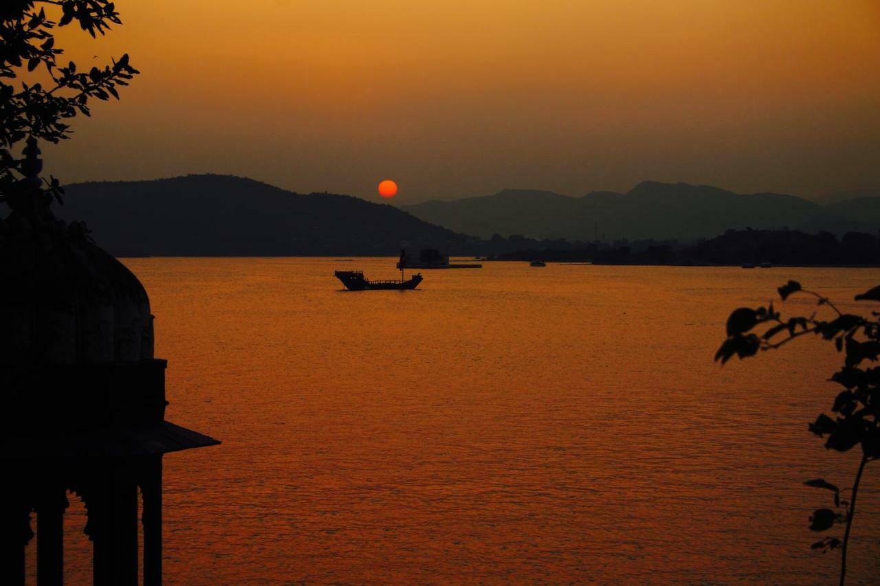 Gypsy Child Lake Hostel Udaipur Kültér fotó